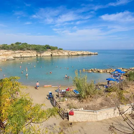 Sirena Bay * Pernera
